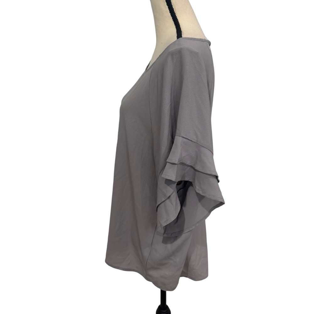 Umgee Gray Blouse Size Medium - Picture 3 of 9